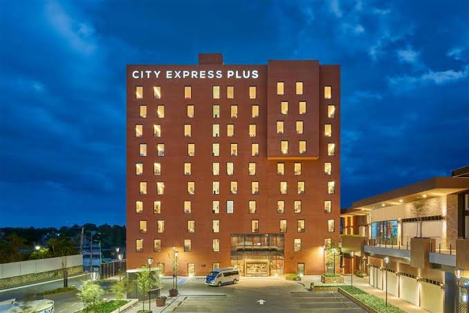 City Express Plus